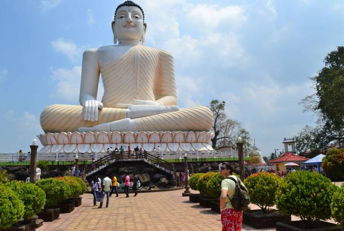 Власти Шри-Ланки определили правила приема туристов 