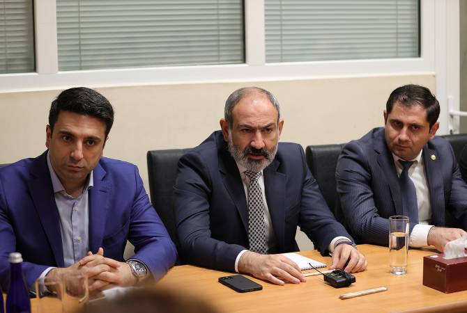اقتراح الرؤساء المشتركين لمجموعة مينسك لخفض التوتر على الحدود الأرمينية الأذربيجانية مقبول 
بالنسبة لنا-باشينيان-