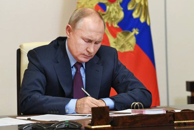 Russia’s Putin signs law to denounce Treaty on Open Skies