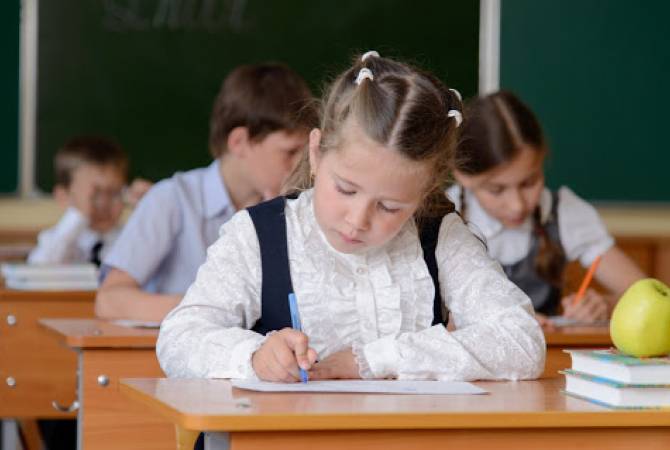 В Грузии более 120 школ остались без первоклассников