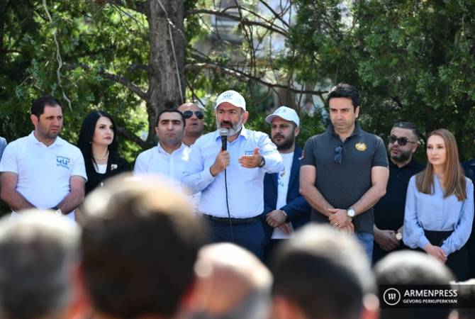 باشينيان يقول في حملة حزبه الانتخابي أن عملية جديدة بدأت وسينتج عنها عودة جميع أسرى الحرب 
الأرمن من أذربيجان
