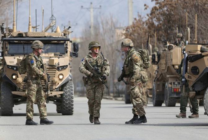 Столтенберг: НАТО продолжит тренировать афганских военных после вывода войск из 
страны