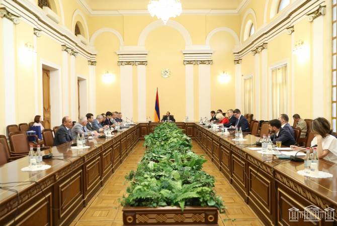 Спикер НС Армении и делегация МПА СНГ обсудили выборы и нарушения Азербайджаном 
требований трехстороннего заявления
