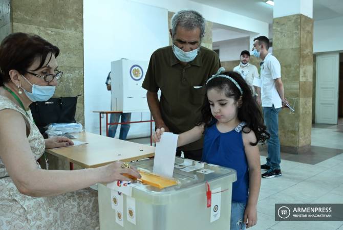 Armenia snap elections: 12.2% of voters participated in voting as of 11:00