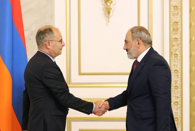 Nikol Pashinyan rencontre le président du Parti conservateur Mikayel Hayrapetyan