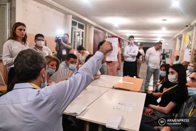 Որոշ տեղամասերում վերահաշվարկի արդյունքում ՔՊ-ի քվեներն ավելացել են 659-ով, 
«Հայաստան» դաշինքինը՝ 744-ով