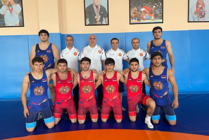 8 молодых армянских борцов вольного стиля примут участие в чемпионате Европы

