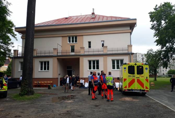 СМИ: студенты полицейского училища в Чехии отравились химическим веществом
