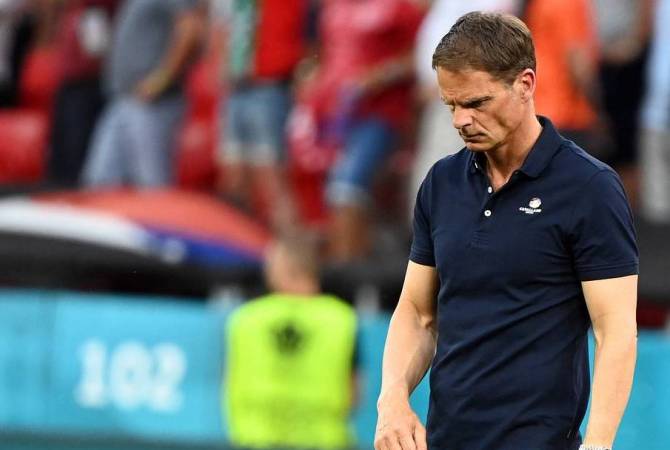  Франк де Бур покинул пост главного тренера сборной Нидерландов по футболу 