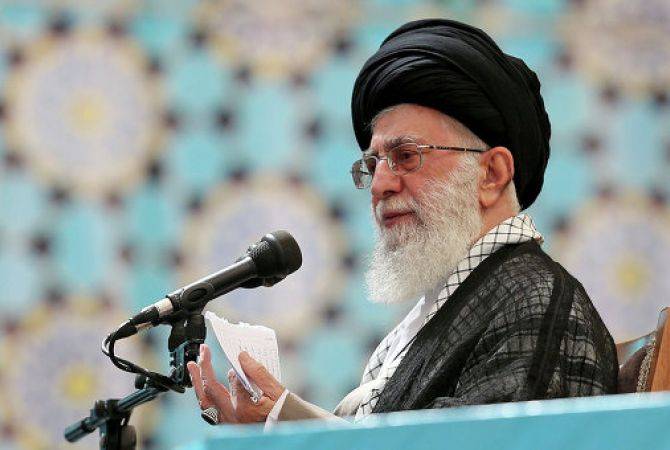 Духовный лидер Ирана призвал мусульманские страны противостоять вмешательству 
Запада