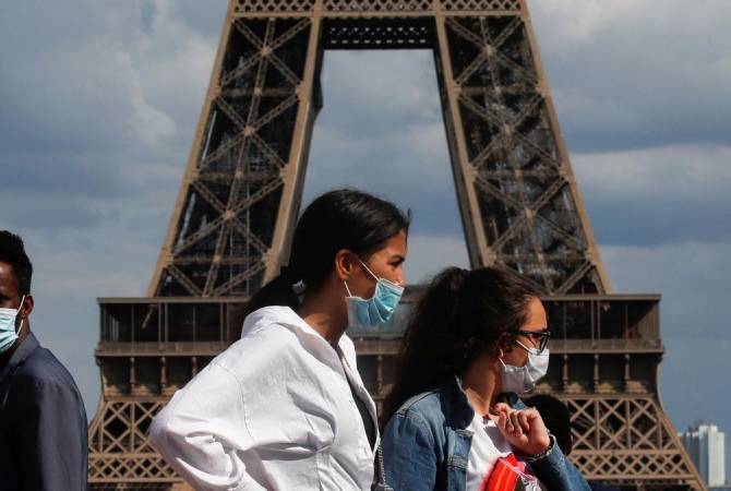 Власти Франции заявили, что четвертая волна пандемии охватила все регионы страны
