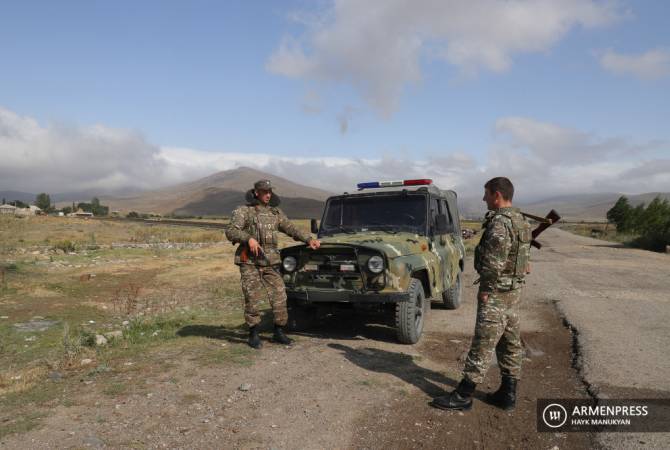 Газета «Айастани Анрапетутюн»: Решающий фактор - боеспособность Вооруженных сил 
Армении