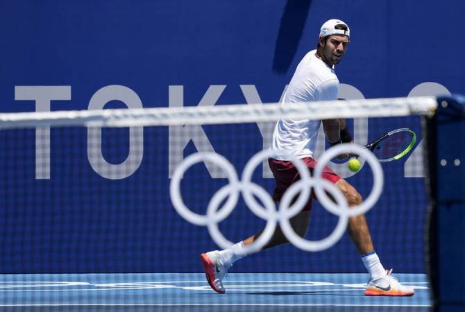 Tokyo-2020: Khachanov tenis turnuvasında yarı finale yükseldi


