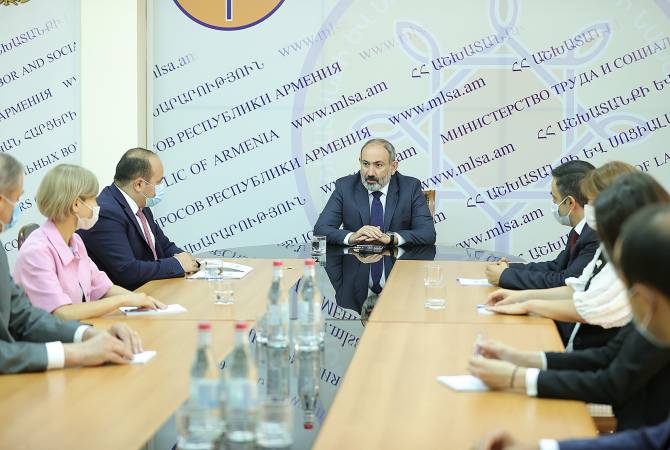 The best method of human social protection is dignified job – PM Pashinyan introduces newly 
appointed Minister