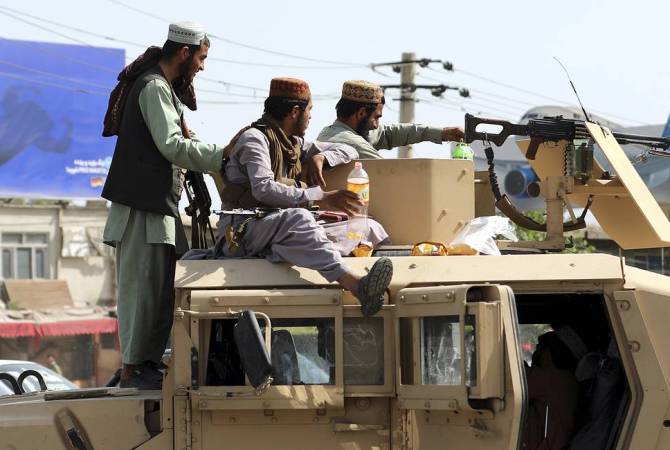 Reuters: бойцы "Талибана" получили приказ не занимать пустующие здания посольств в 
Кабуле
