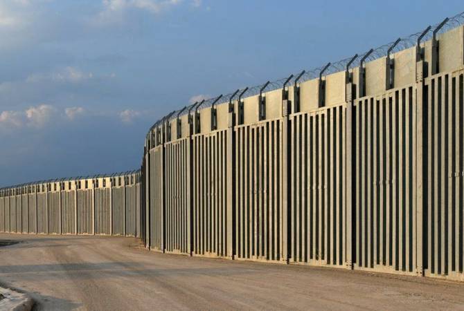 Греция построила 40-километровую стену на границе с Турцией 
