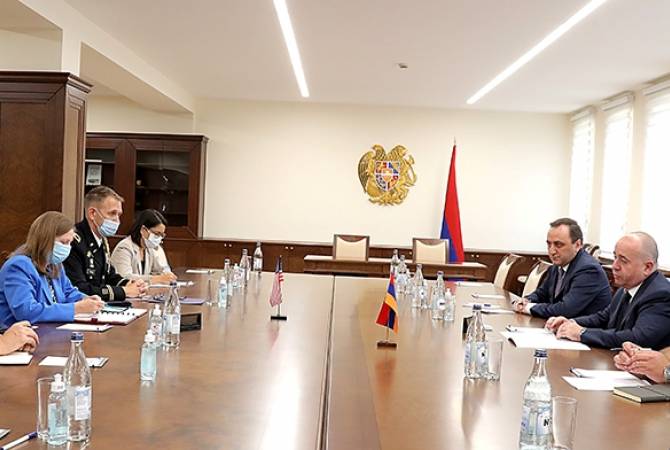 Armenian minister, US Ambassador discuss opportunities of boosting cooperation in defense 
field