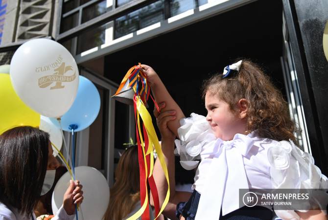 Schools in Armenia open their doors for nearly 37,000 first-graders on August 31 