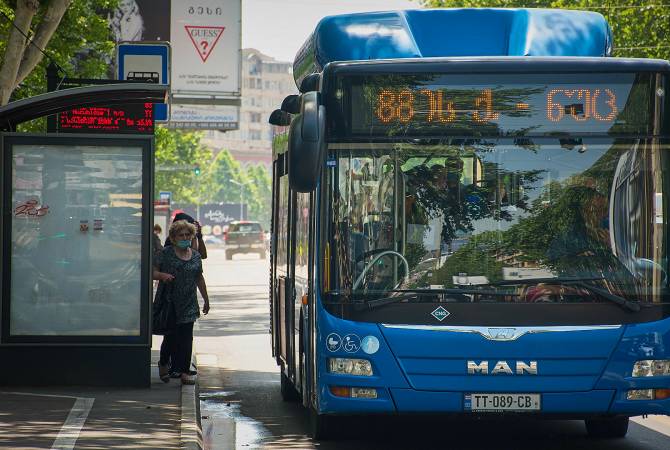 Работа общественного транспорта возобновится в Грузии 13 сентября
