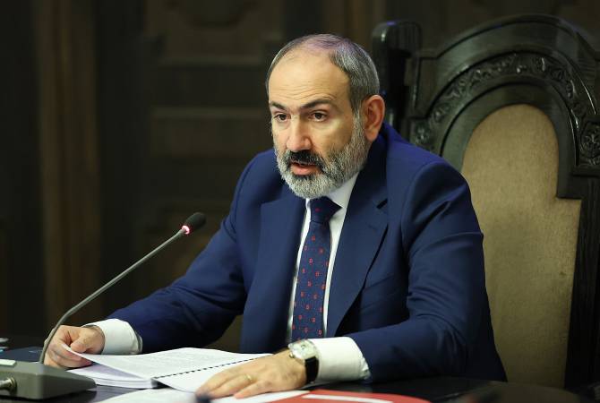 رئيس الوزراء الأرميني نيكول باشينيان يقول إن إنشاء خطوط سكك حديدية مع روسيا وإيران مهم للغاية 
لأرمينيا