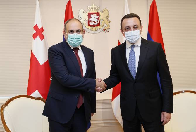 Пашинян и Гарибашвили обсудили транзитные возможности двух стран


