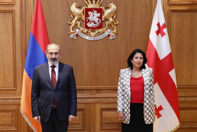 Le Premier ministre arménien et la Présidente géorgienne discutent des perspectives de la 
coopération arméno-géorgienne
