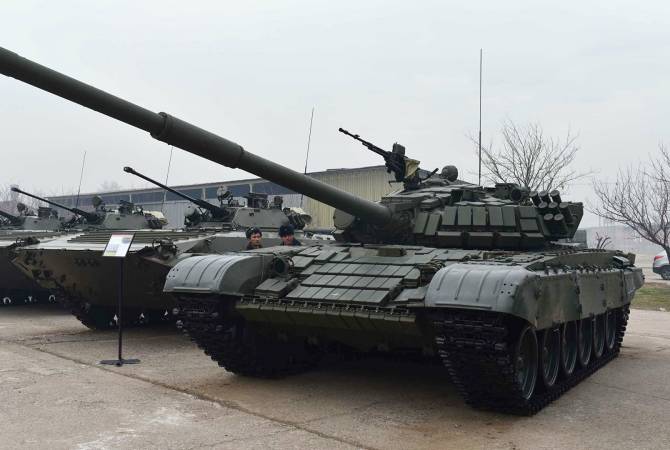 На российскую базу в Таджикистане поступят 30 новых танков до конца года

