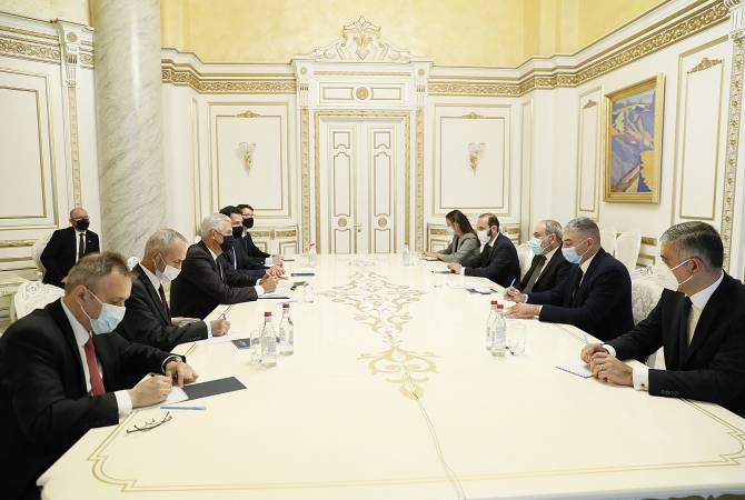 Le Premier ministre Pashinyan a reçu la délégation conduite par le ministre des Affaires 
étrangères de la Slovaquie

