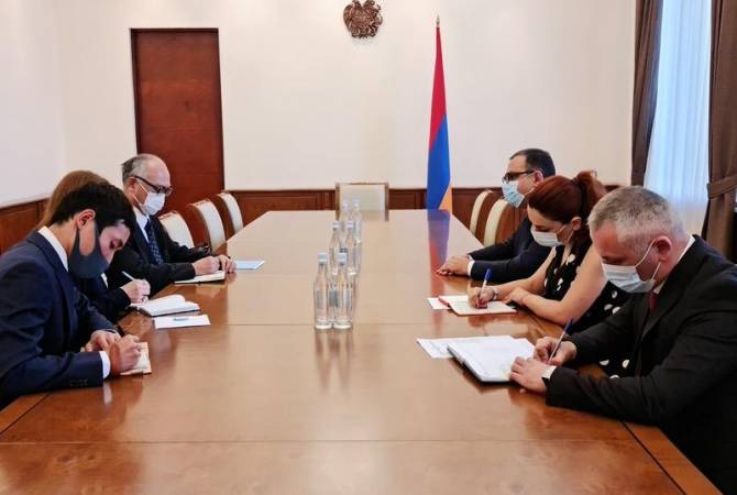 وزير المالية الأرميني تيكران خاتشاتوريان يستقبل سفير اليابان بأرمينيا فوكوشيما ماسانوري وبحث التعاون 
الاقتصادي 
