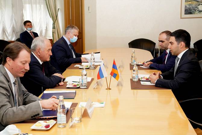 Председатель КГД Армении провел встречу с главой Федеральной таможенной службы РФ

