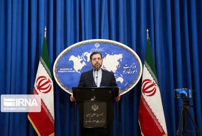 المتحدث بإسم الخارجية الإيرانية يقول أن إيران تطلب بالإفراج الفوري عن السائقين الإيرانيين المعتقلين 
من قبل أذربيحان