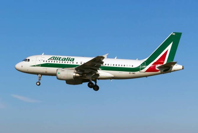 Авиакомпания Alitalia отменила более 160 рейсов

