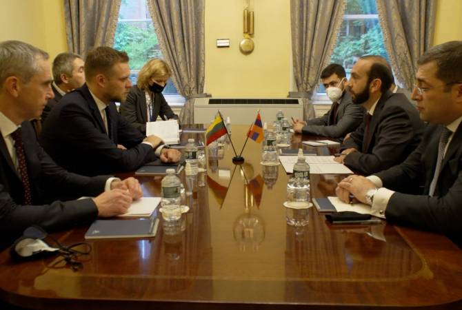Armenian FM presents to Lithuanian FM situation resulted by penetration of Azerbaijani troops 
into Armenian territory 