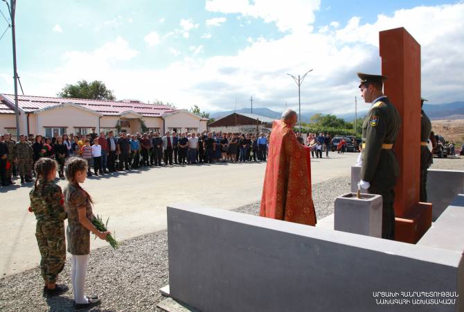 Արցախի նախագահը Բերքաձոր համայնքում մասնակցել է խաչքար-հուշարձանի 
բացմանը