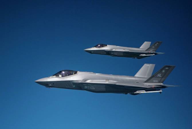 Блумберг: США сократили производство F-35 из-за пандемии