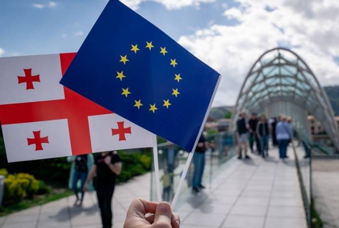 В Тбилиси опровергли сообщение о возможной отмене безвизового режима с ЕС