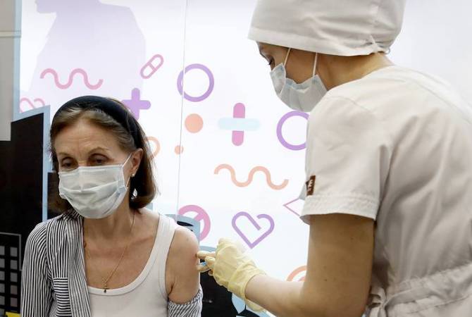  Россия не нуждается в иностранных вакцинах от COVID-19, заявил Мантуров


 