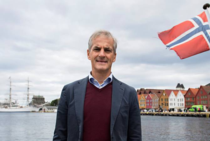 Jonas Gahr Stoere Norveç'in yeni Başbakanıdır
