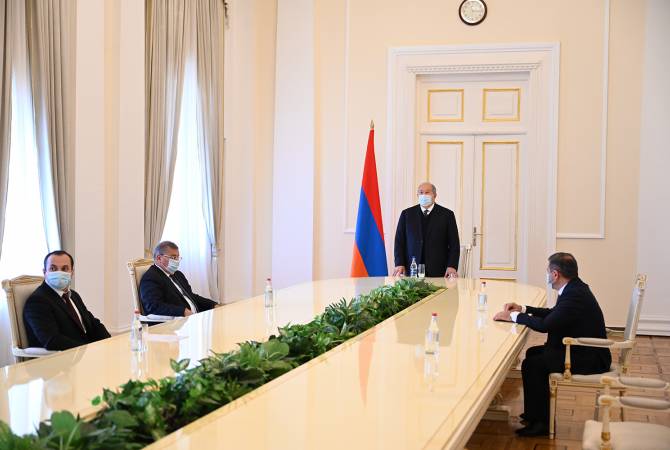 В  резиденции президента  Армении  состоялась  церемония приведения к присяге судей 