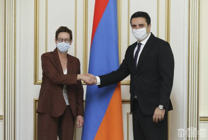 Armenian Parliament Speaker highlights recognition of Artsakh’s status at meeting with new 
French Ambassador