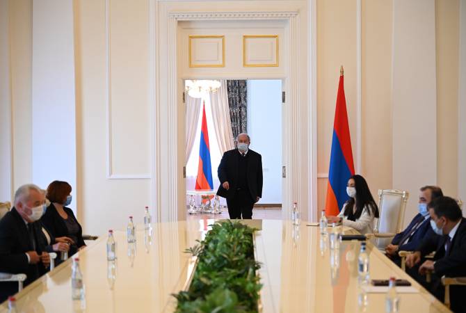 Ermenistan Cumhurbaşkanı Ukrayna Verkhovna Rada İnsan Hakları Komiserini kabul etti