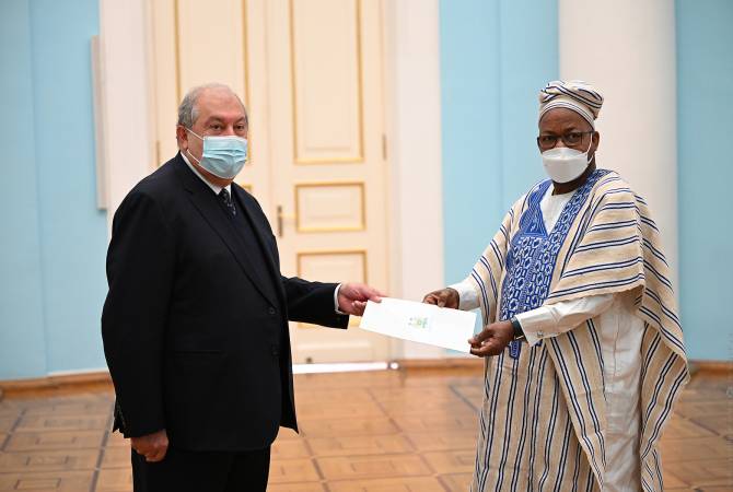 First Ambassador of Sierra Leone to Armenia presents credentials to President Sarkissian