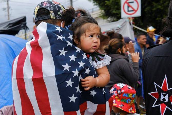 NYP: администрация США тайно переправляет детей-мигрантов


