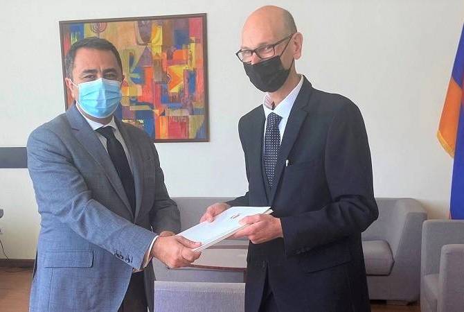 Ambassador Of The Republic Of Malta Presents Copy Of His Credentials To Deputy Fm Of Armenia Armenpress Armenian News Agency