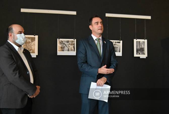«Մշակույթի դիմանկարներ». Երևանում բացվեց Կառլոս Վերթանեսյանի լուսանկարների 
ցուցահանդեսը