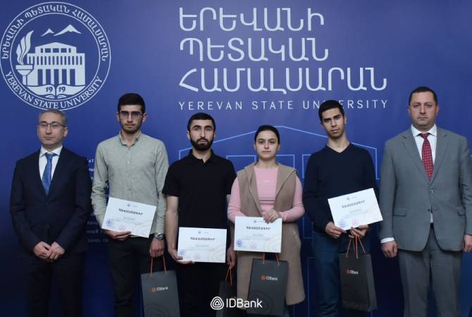 IDBank-ը չորս ուսանողի հանձնեց 44-օրյա պատերազմում զոհված Գևորգ Արշակյանի 
անվան կրթաթոշակ


