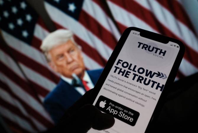 Трамп анонсировал запуск собственной соцсети TRUTH Social
