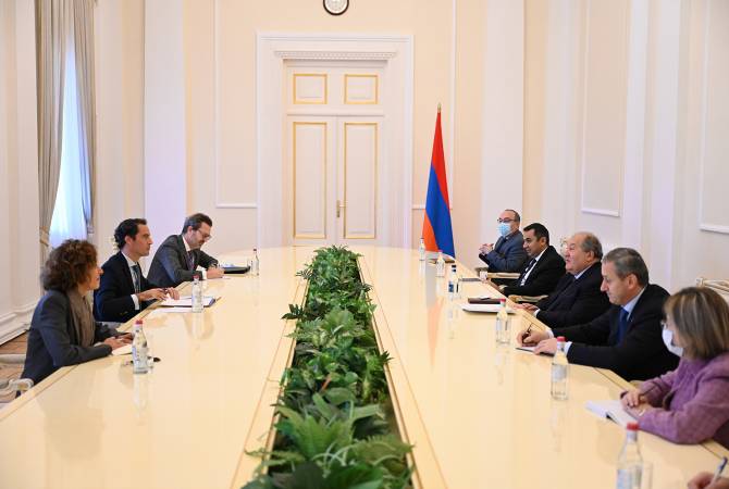 Президент Армении принял спецпредставителя генсека НАТО на Кавказе

