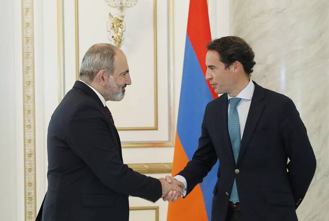 Le Premier ministre Pashinyan a accueilli le Représentant spécial du Secrétaire général de 
l'OTAN


