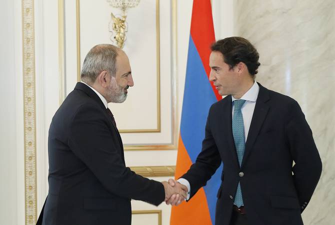 Le Premier ministre Pashinyan a accueilli le Représentant spécial du Secrétaire général de 
l'OTAN

